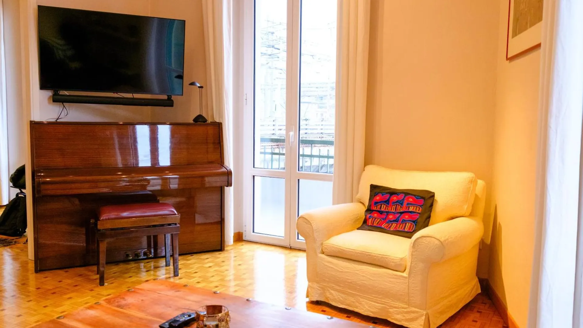 Maestros Vintage Apartment Milan Italy